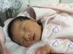 恭喜周女士喜得一子